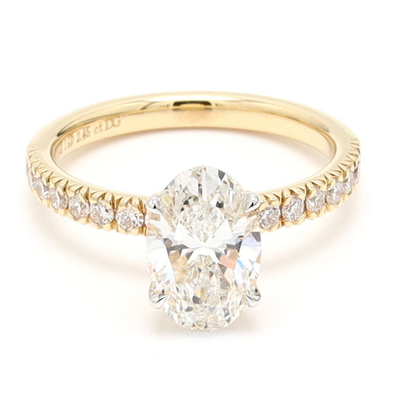 Oval Diamond Engagement Ring For Women Crafted in 14K Gold, IGI Certified Centre Diamonds