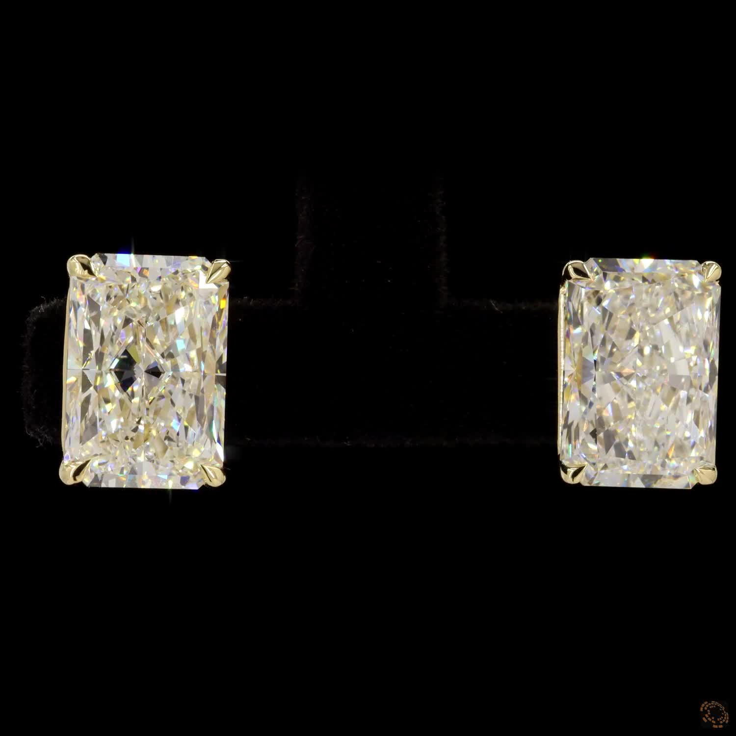 Radiant Lab Diamond Stud Earring in 14K Gold - Push Back