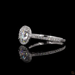 Round Brilliant Diamond Halo Engagement Ring in 14K Gold